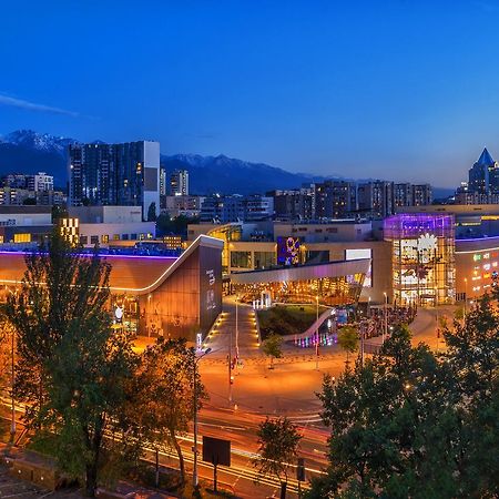 阿拉木图 Deluxe Plaza酒店 外观 照片